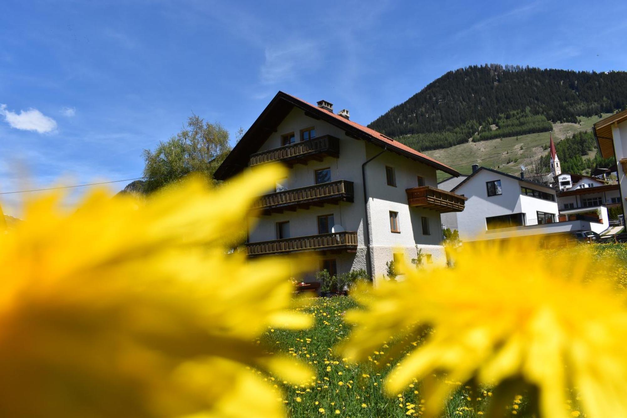 Bed and Breakfast Hirschstube Наудерс Екстер'єр фото