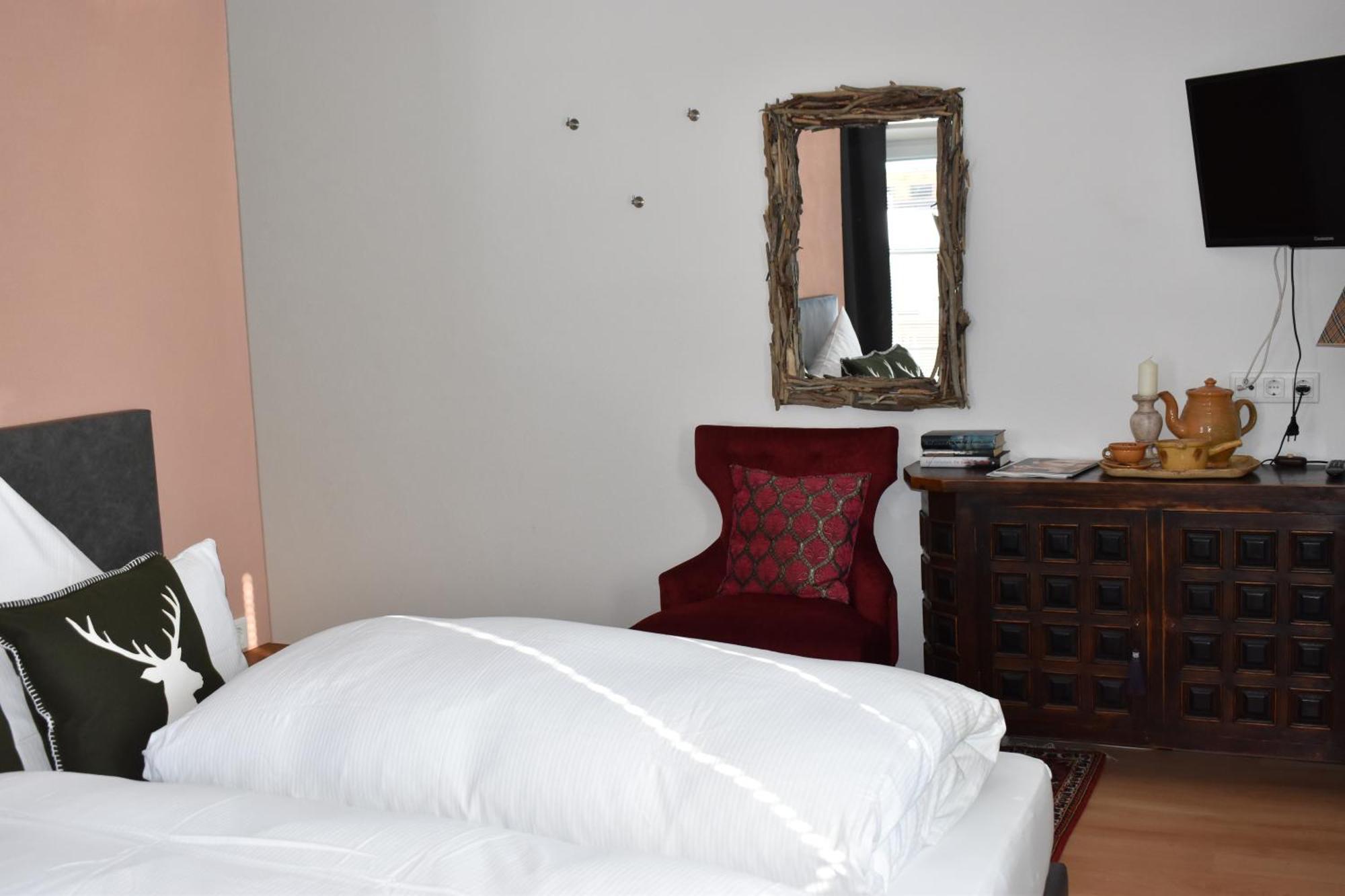 Bed and Breakfast Hirschstube Наудерс Екстер'єр фото