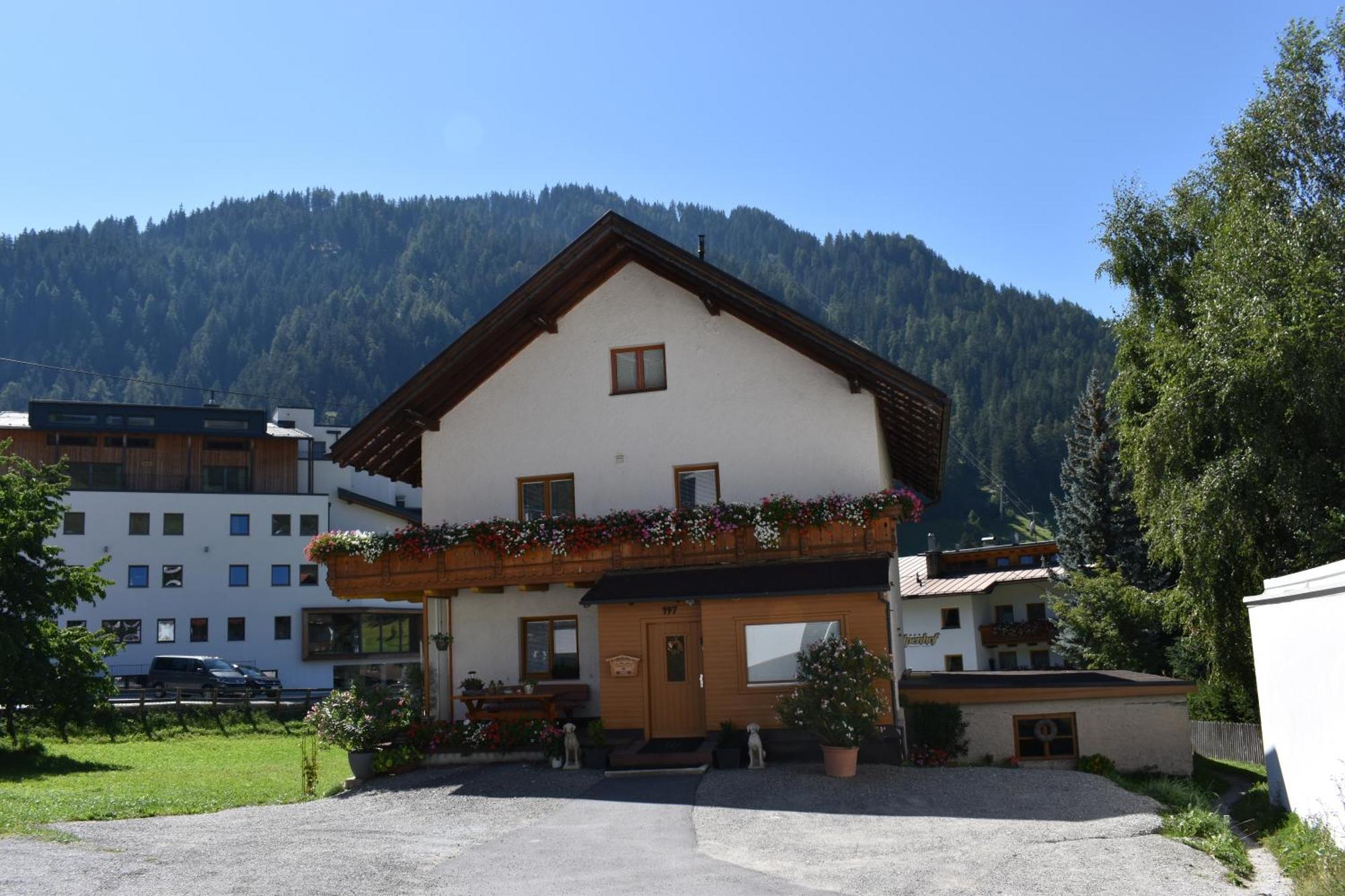 Bed and Breakfast Hirschstube Наудерс Екстер'єр фото
