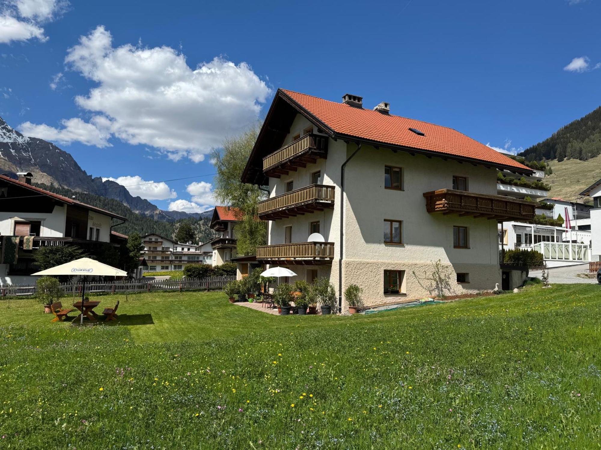 Bed and Breakfast Hirschstube Наудерс Екстер'єр фото